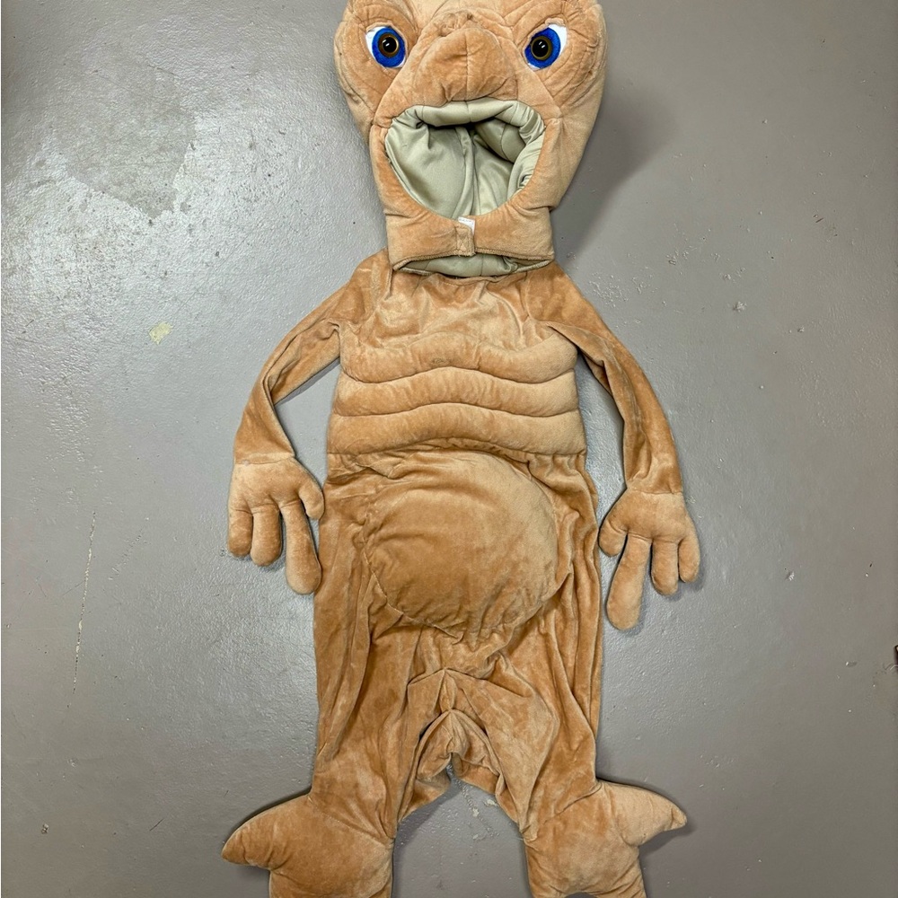 ET Costume
